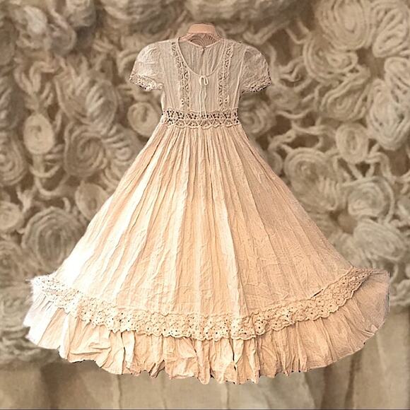 Vintage 1970s Crochet Embellished Prairie Country Wedding  Dress SZ S - Picture 6 of 15